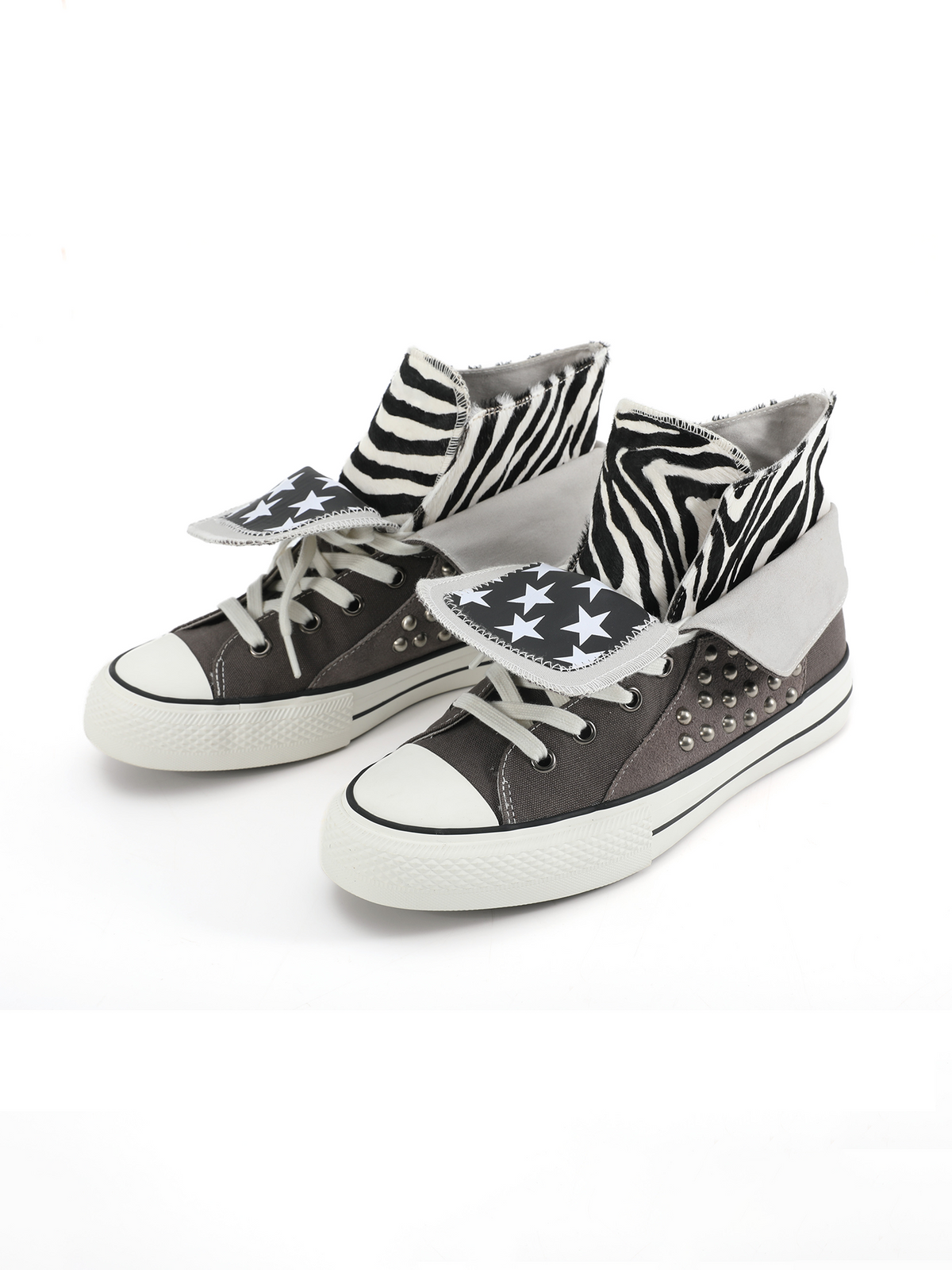 Zebra Star Studs Detail Sneakers WN27234